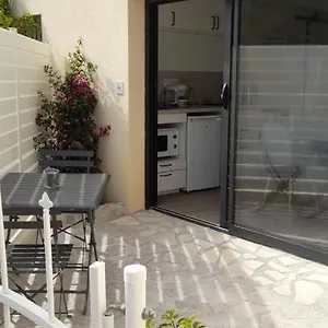 Entier Calme Neuf Climatise Avec Exterieur Appartement